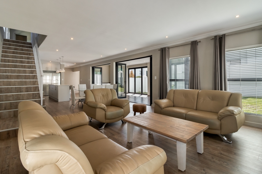 3 Bedroom Property for Sale in D’Stellen Estate Western Cape